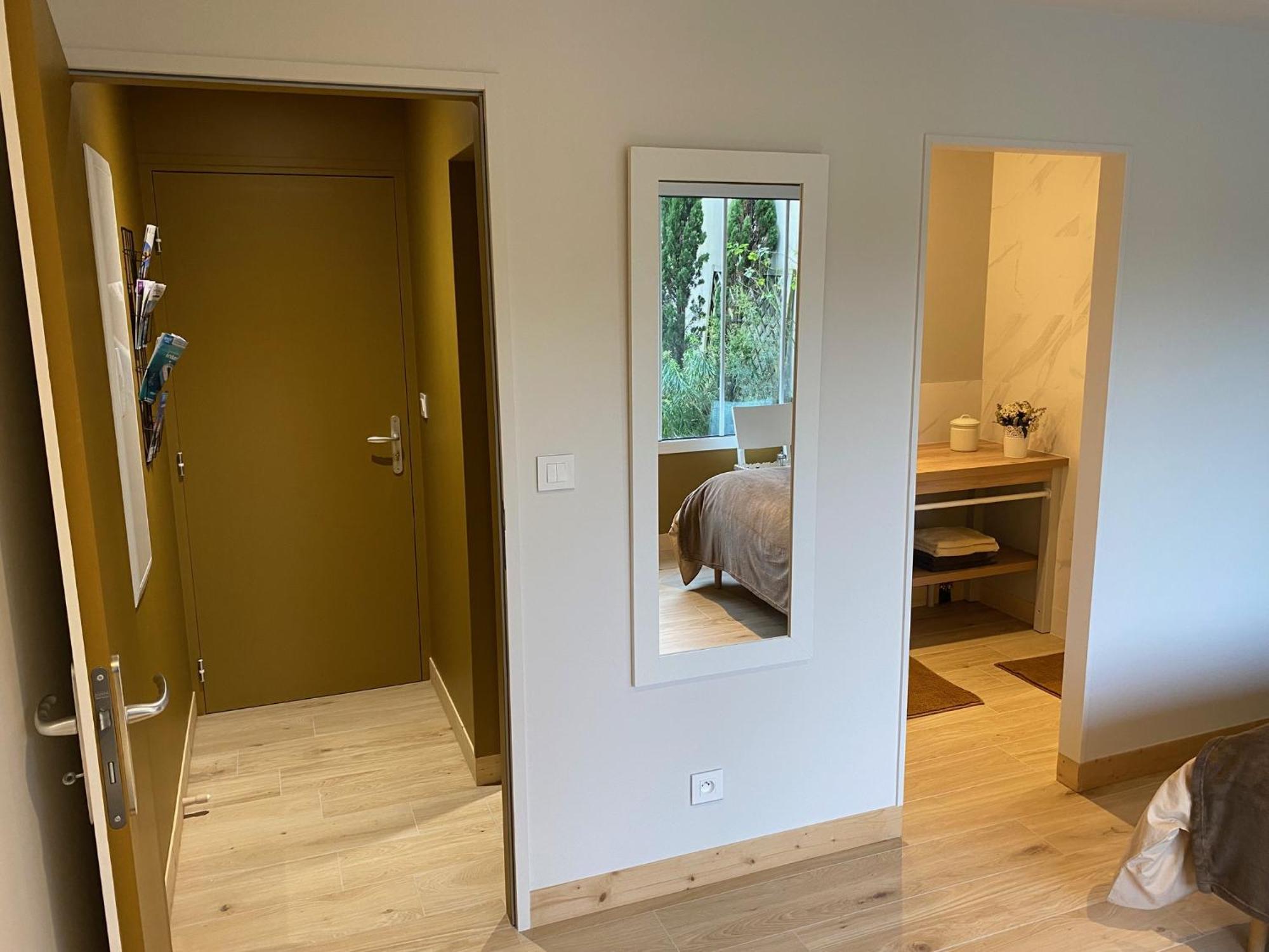 Maison M, Chambre Privee Acces Jardin Piscine Et Jacuzzi Pres De La Rochelle La Rochelle  Cameră foto