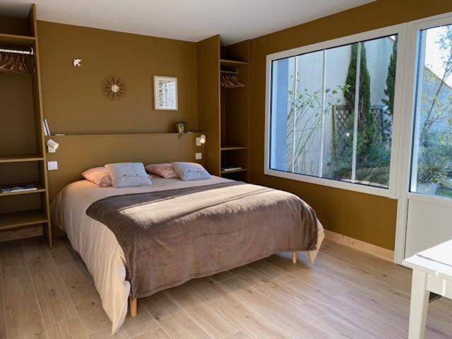 Maison M, Chambre Privee Acces Jardin Piscine Et Jacuzzi Pres De La Rochelle La Rochelle  Cameră foto